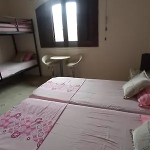  Habitación en casa particular Cosy Bedroom Near